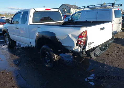2015 Toyota Tacoma z USA, uszkodzony, nr VIN 5TFUX4EN2FX036832